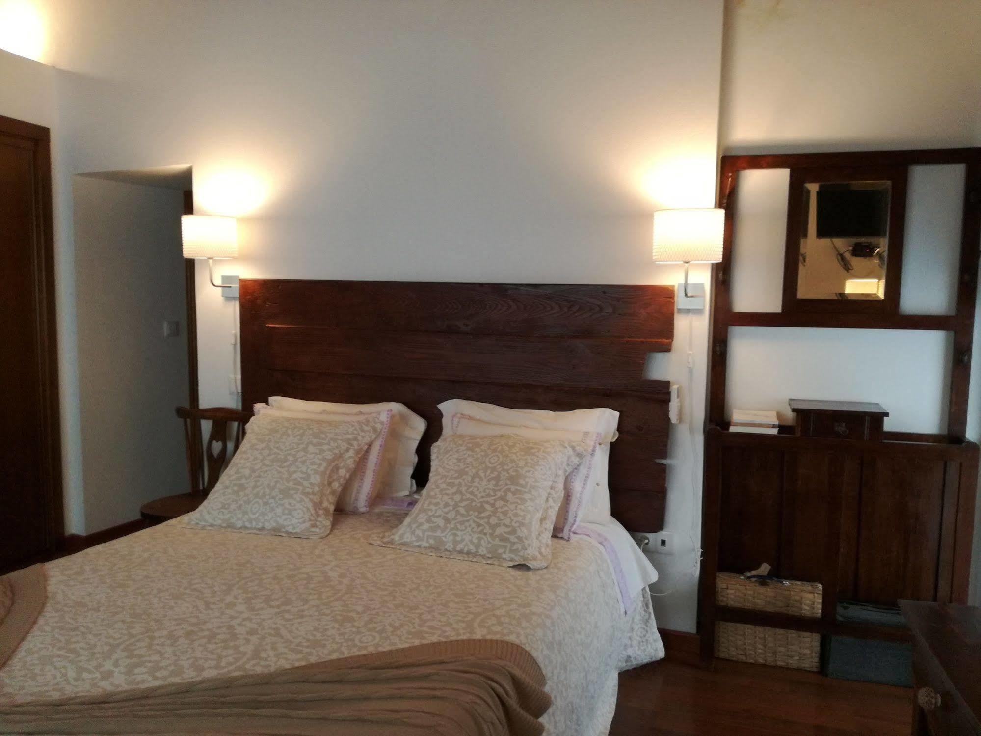 O Ze Ja Dormiu Aqui Villa Celeiros Dış mekan fotoğraf