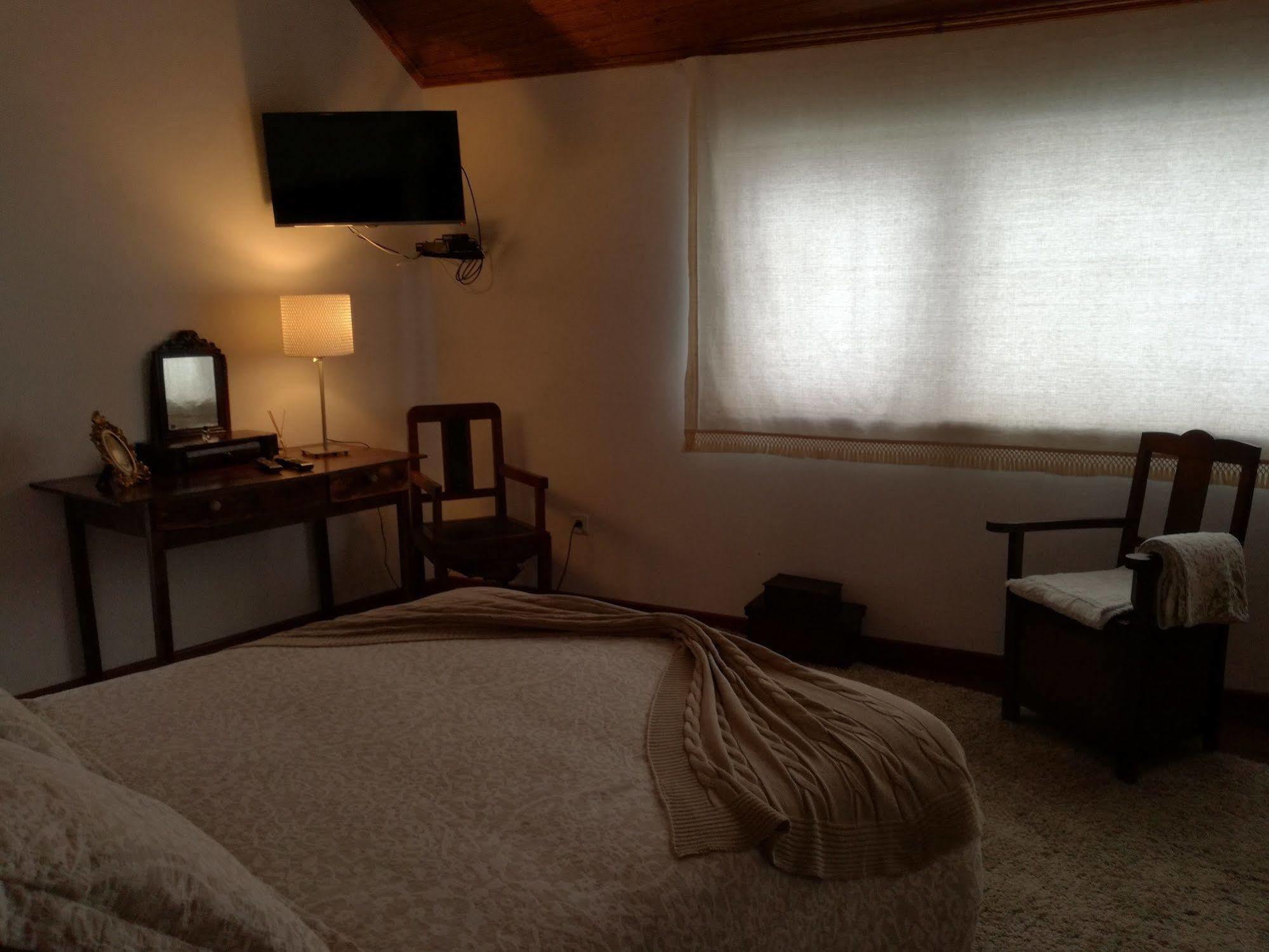 O Ze Ja Dormiu Aqui Villa Celeiros Dış mekan fotoğraf
